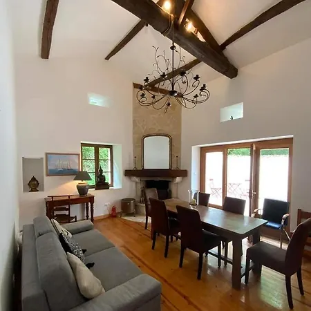 French Retreat With Pool & Superb Views. *