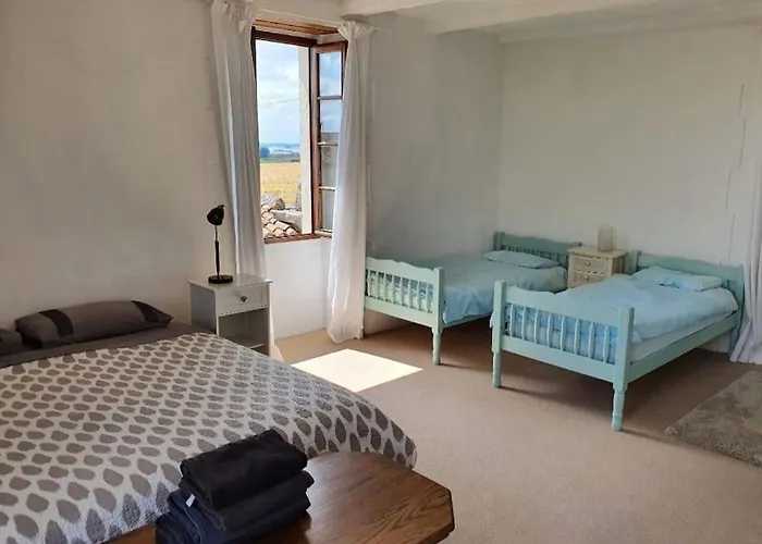 French Retreat With Pool & Superb Views. Villa