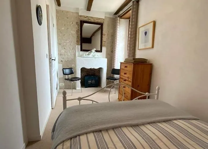 Villa French Retreat With Pool & Superb Views. *