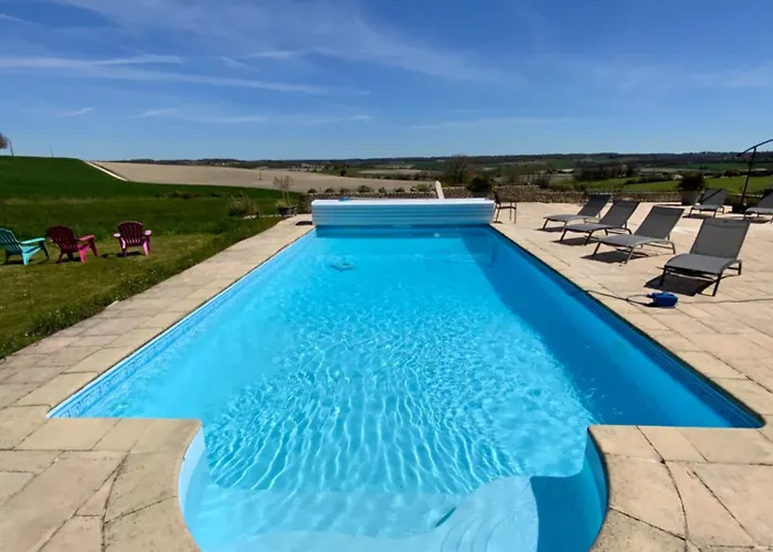 French Retreat With Pool & Superb Views. * Blanzac (Charente)